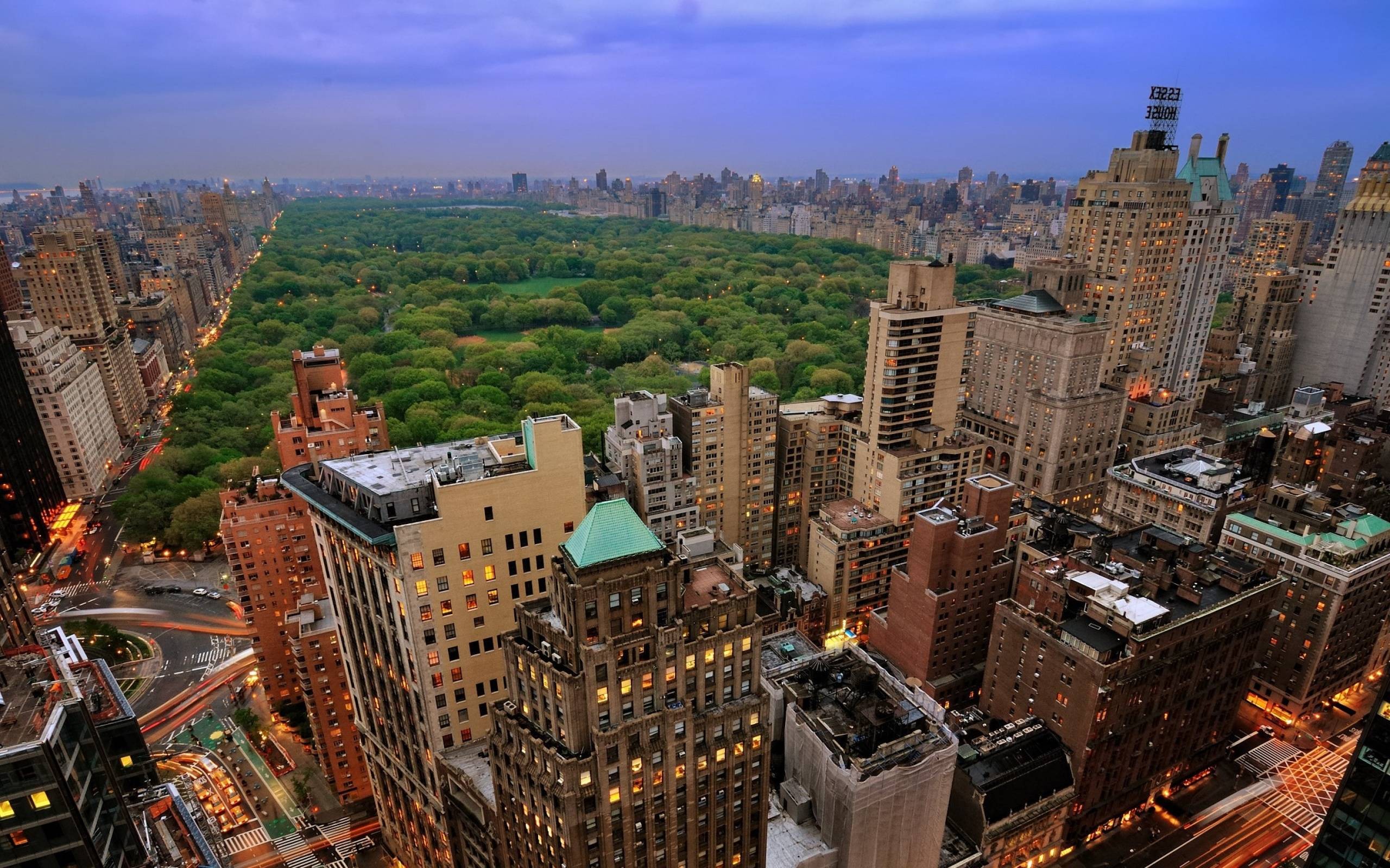 New york is a city that. Центральный парк Нью-Йорк. Парк Манхэттен Нью-Йорк. Центральный парк Нью-Йорка вид сверху. Нью Йорк вид на Манхэттен.