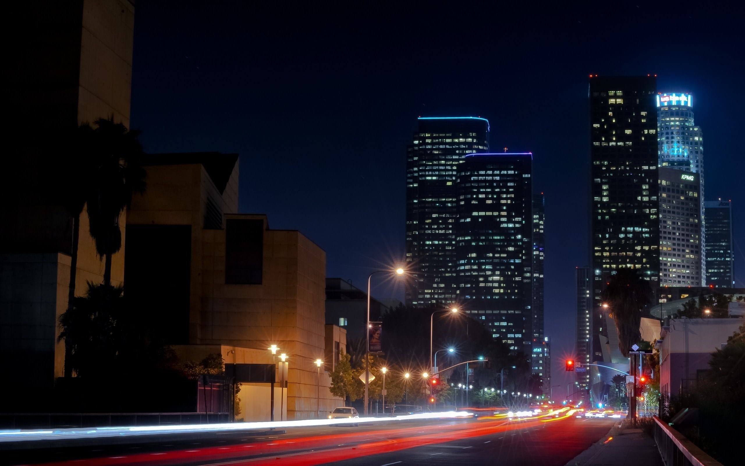 Los angeles street. Ночной Лос Анджелес. Лос Анджелес ночью. Ночной Лос Анджелес улицы. Улицы Лос Анджелеса Даунтаун ночной.