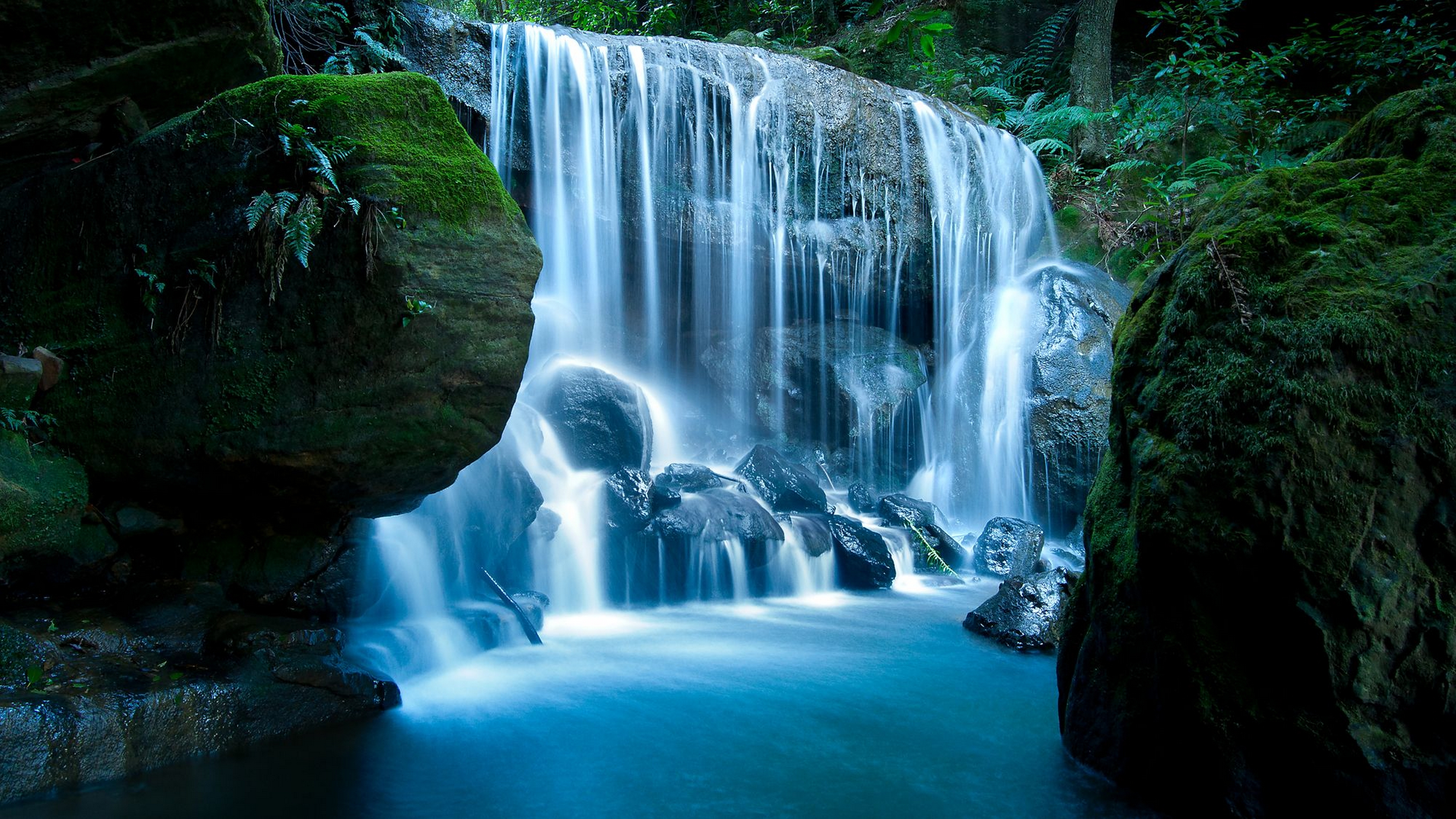 Установить на экране природу. Красивые водопады. Обои водопад. Живая природа водопады. Фон для рабочего стола водопад.
